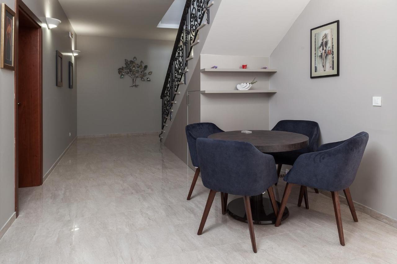 Deluxe Apartments Vila Carissa Malinska Bagian luar foto